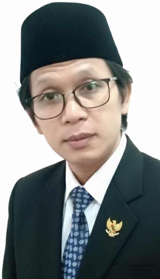 UJANG WAHYUDIN